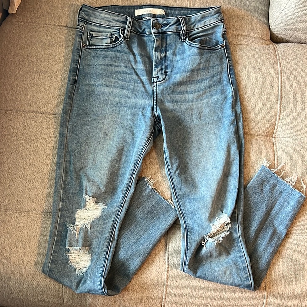 Buckle Hidden Jeans